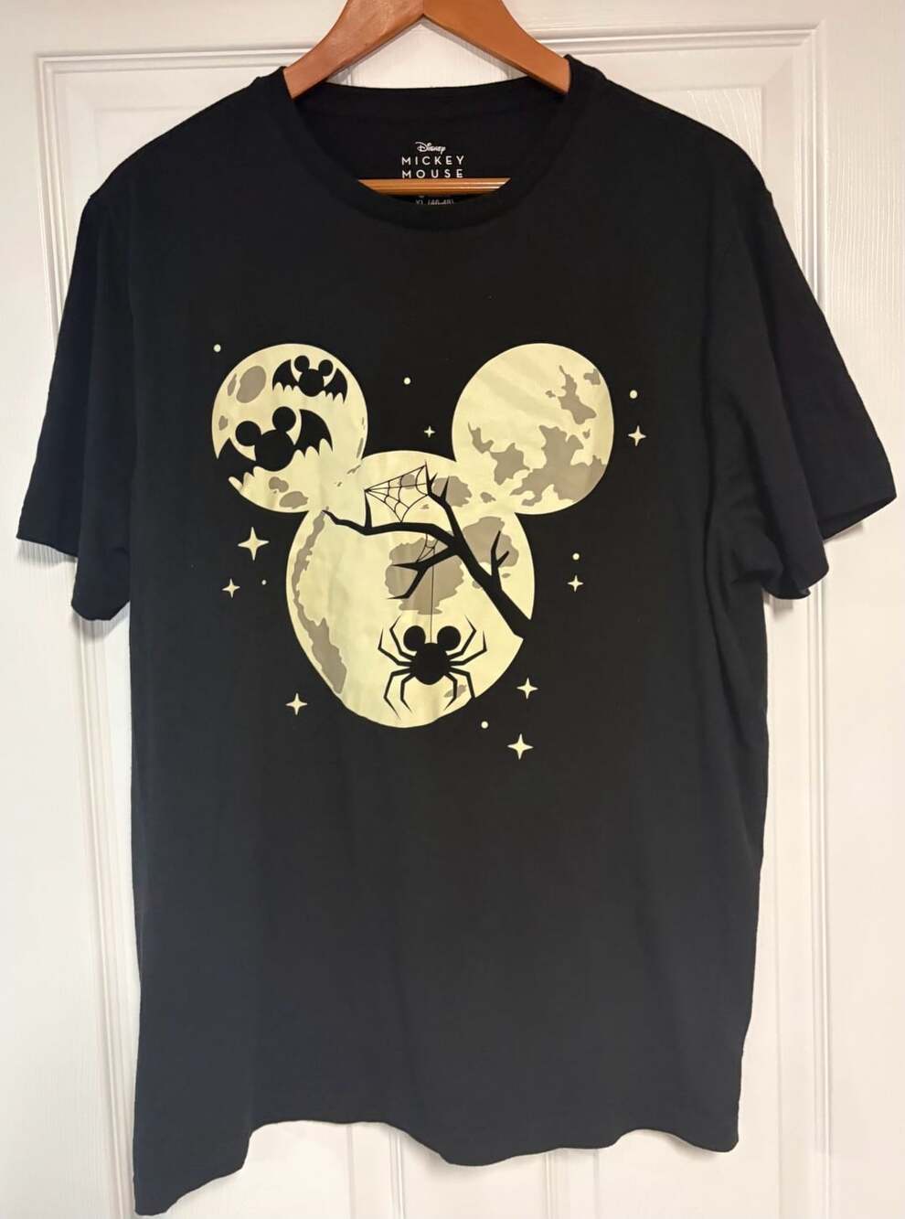 Disney Mickey Mouse Halloween Graphic Tee Glow In The Dark Mickey Ears Size XL